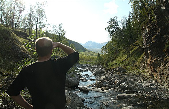 aaselake-lake-trosen-mountain-hiking-northern-norway-activity-5