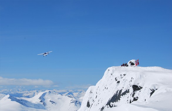 spanstind-peak-mountain-hiking-northern-norway-5